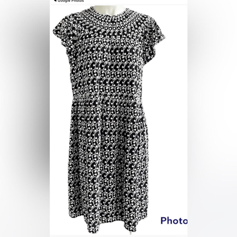 Loft  Black & White Eyelet Embroidered Smocked Yoked Dress Sz. XXS Petite NWOT